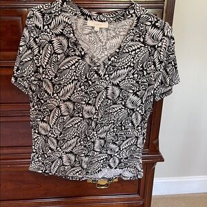LOFT Monochrome Leaf Pattern Short Sleeve Top